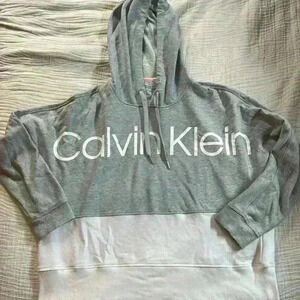 Calvin Klein Performance Sweatshirt